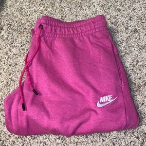 womens nike pink joggers!